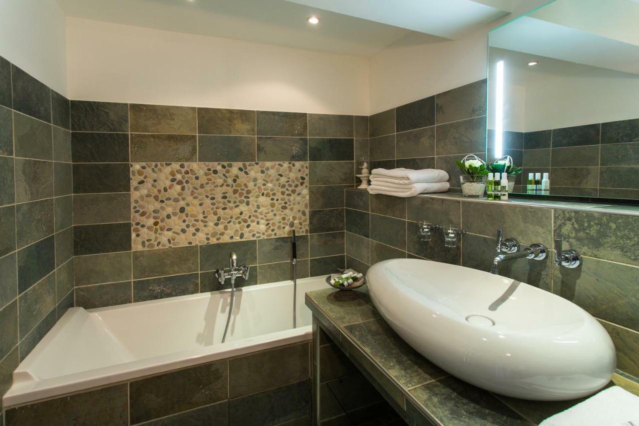 Le Domaine Du Colombier Hotel Malataverne Room photo